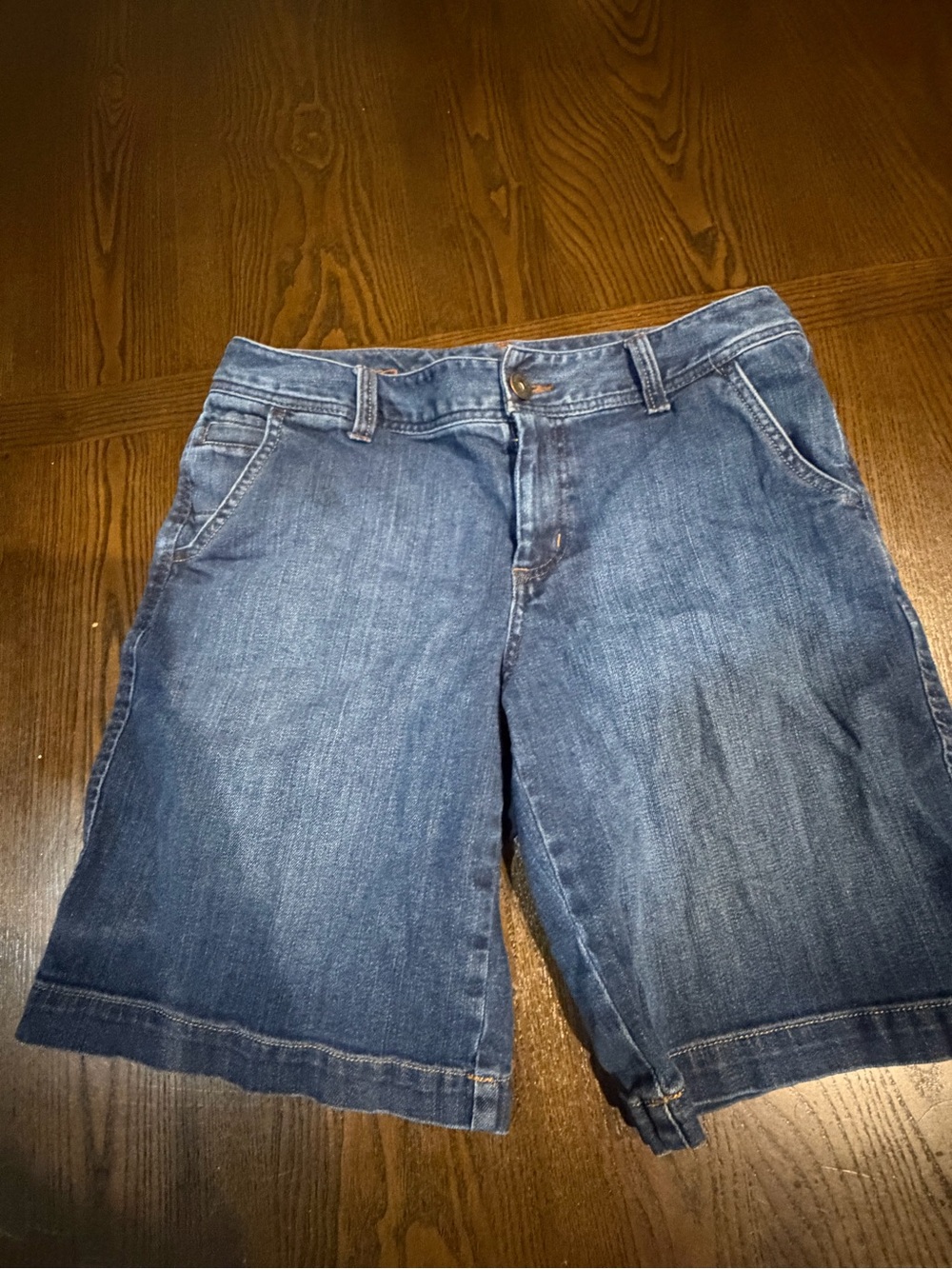 Eddie Bauer Medium Blue Denim Bermuda Shorts